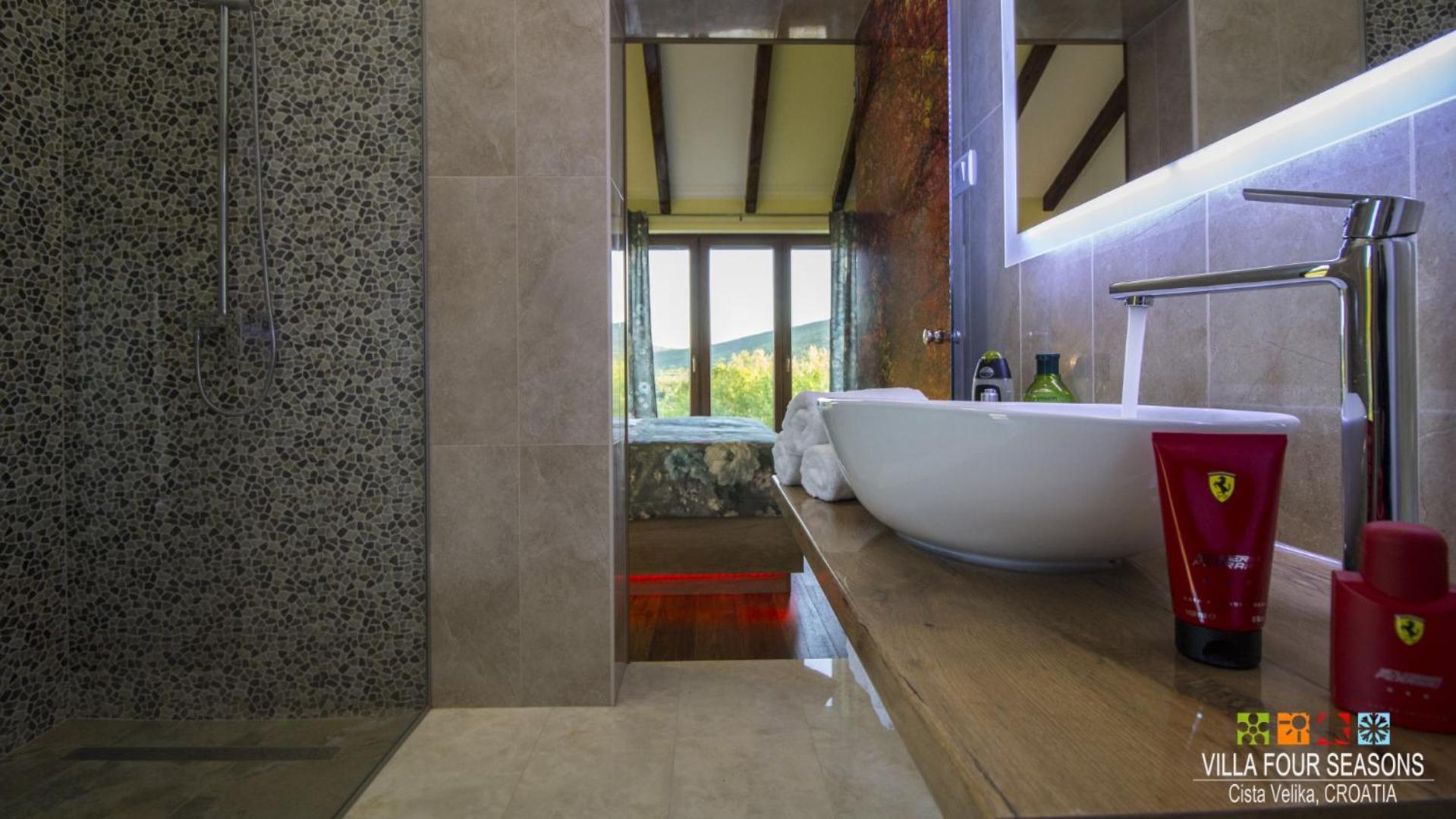 Villa Four Seasons, Heated Pool And 3 En-Suite Bathrooms Velika Čista Exterior foto